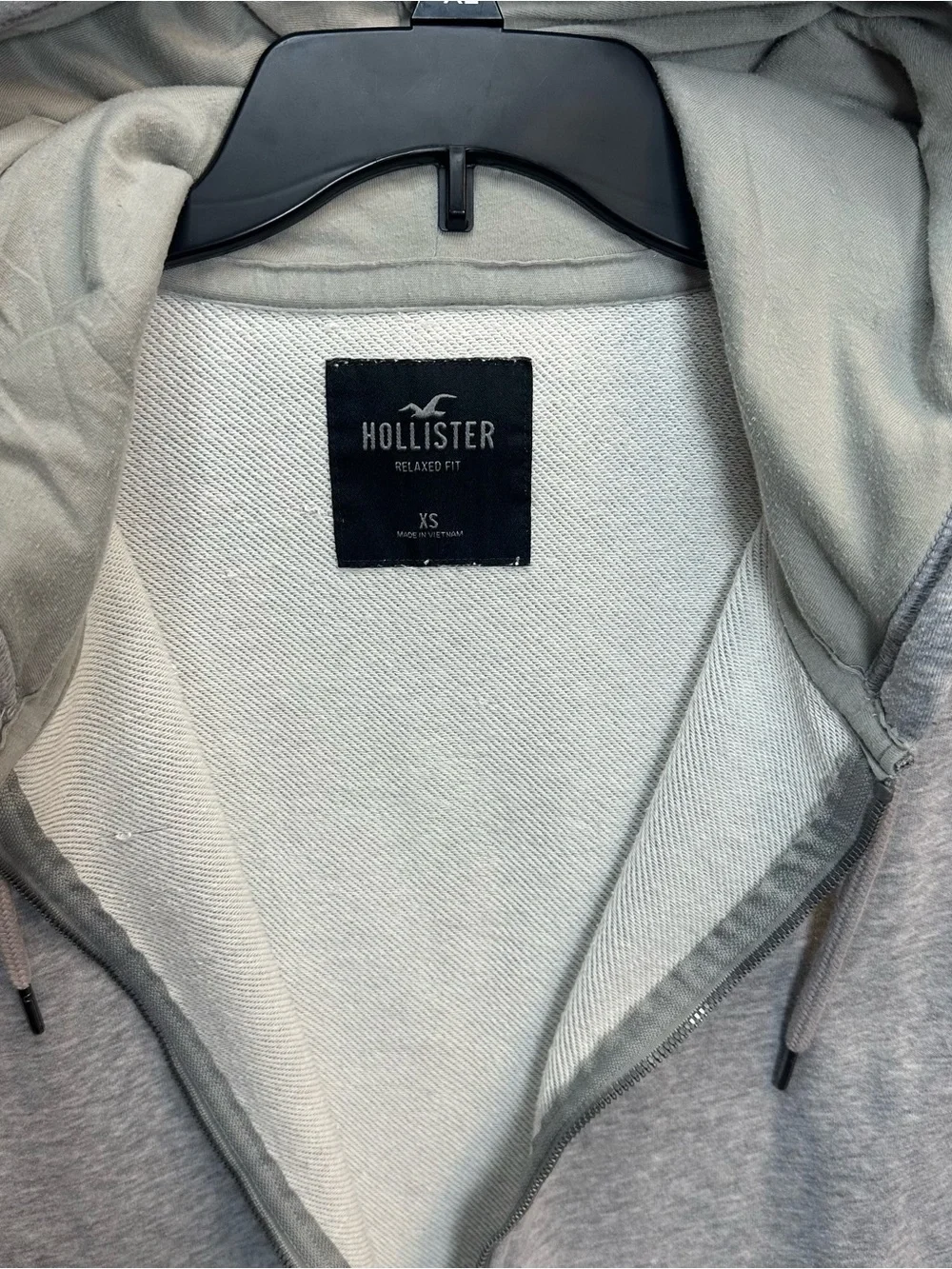 Hollister Men’s XS Gray Full-Zip Hoodie Relaxed Fit Embroidered Logo